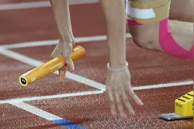 （体育）田径——世界接力赛：中国队无缘女子4X400米接力决赛图片