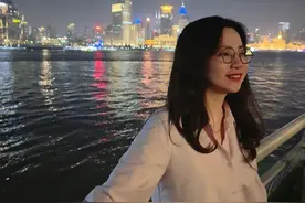 爸爸和自己在家中的日常对话图片