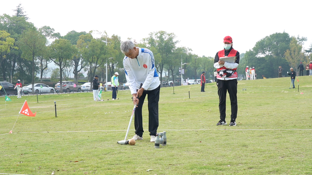 九九重阳，2000名银发族在江山登高赏秋