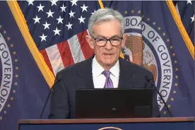 美联储年终“放鸽”！鲍威尔承认可能出现衰退，明年降息空间放大图片