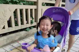 转发助力：急寻！上海4岁女童海滩走失已超24小时图片