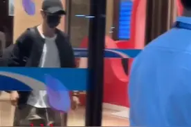 到底是谁在武汉偶遇肖战？刚刚，肖战空降，全网都在问：他来武汉干嘛呀？图片