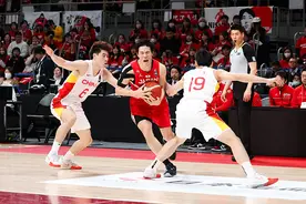 73比76！中国男篮历史首败日本队图片