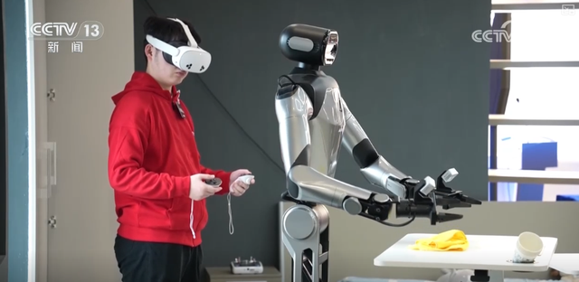 经济三季报观察·“智能”成机器人产业主旋律 关键零部件研制获得新突破