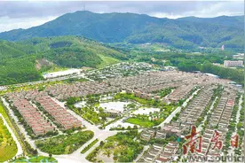 乘“三通道”东风 添县镇村活力图片