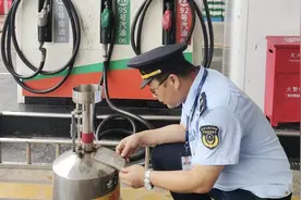 加油站有猫腻！油箱满了还能加？番禺市监调查发现……图片