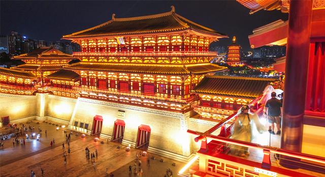 隋唐遗址夜经济火爆 点亮洛阳暑期文旅消费