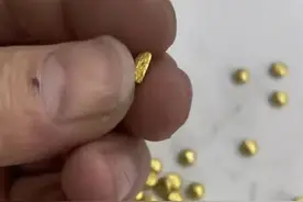 市面上出现掺“铼”黄金，检测仪器难分辨，专家提醒最好通过正规渠道买金图片