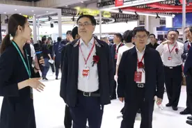 智通道和 舒心出行 海信网络科技公司亮相第十四届交博会图片