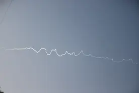 伊朗对以色列发动新一轮空袭图片