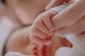 闪电律解｜ 家中生子开出生证明被要求做亲子鉴定 医院故意刁难？律师：合理合法图片
