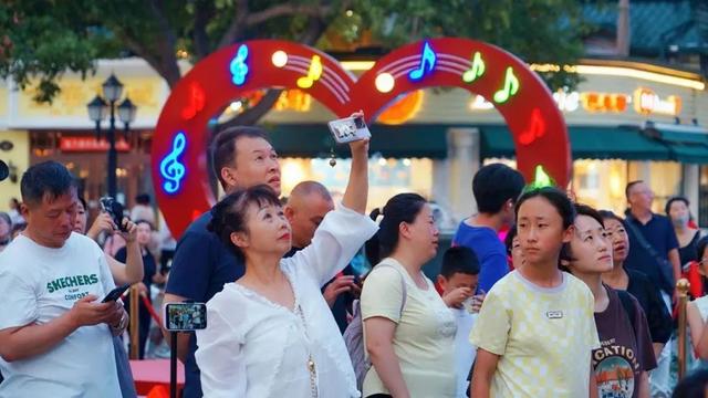 【央媒看哈尔滨】全民开麦！用“舞台的夏天”打开哈尔滨