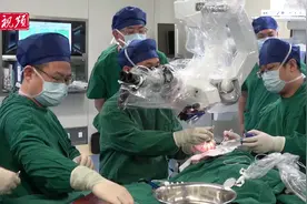 湖北完成首例脑机接口临床手术 精准捕捉脑电信号 洞察脑肿瘤患者病灶图片