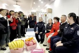 与亲人离散近20年 四川渠县籍男子终与亲生父母团圆图片