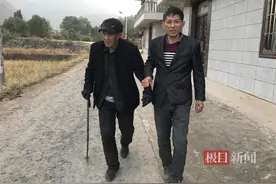 女婿悉心照顾失明岳父9年，湖北阳新上演《岳父也是爹》亲情版图片