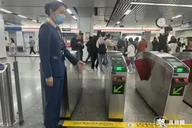 治堵新方式来了 杭州地铁1号线龙翔桥站部分闸机设置“常开门”模式图片