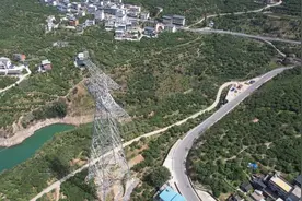 宁夏至湖南±800千伏特高压直流输电线路工程重庆段贯通图片