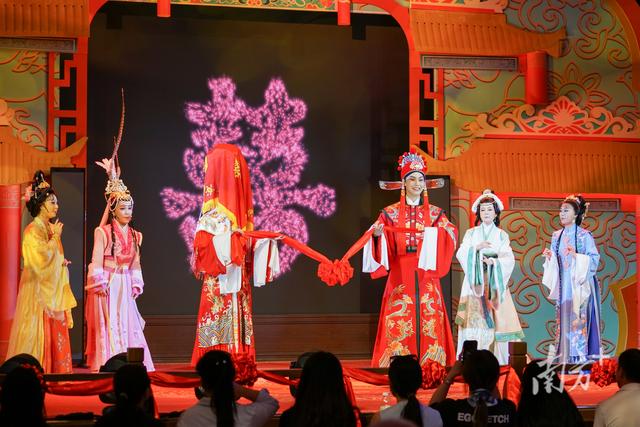 5万游客穿“粤”古今！广州市文化馆国庆打造沉浸式文旅新体验