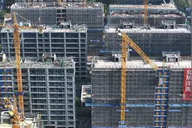 多地房贷利率突然上涨！业内：部分银行是为缓解自身压力，“抓住了销售端回暖的有利环境”图片