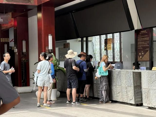 来听历史故事吗？免费的那种！