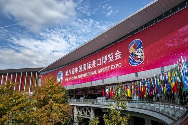 时政微观察丨同世界各国分享发展机遇