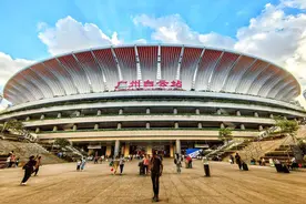 广州白云站暑运以来发送旅客超80万人次图片