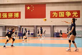 目标奥运门票，中国女排出征世界女排联赛图片