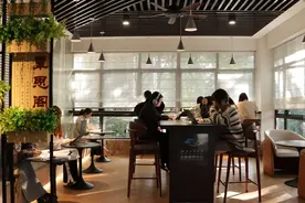 距离我的寝室只有50米，开在生活区的研学空间受到一致点赞图片