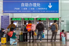 节假日高铁票难抢，网友戏称“开票即候补”，铁路专家支招：这样候补可提高成功几率图片