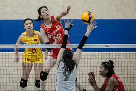 女排世联赛丨李盈莹17分吴梦洁14分 中国队首战3:0胜韩国队图片