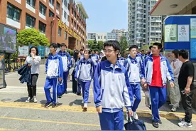 自招“热”的很依旧！中考自招举行笔试，部分考题略有难度图片