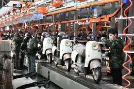 中国电动两轮车出海东南亚，靠什么突围？图片