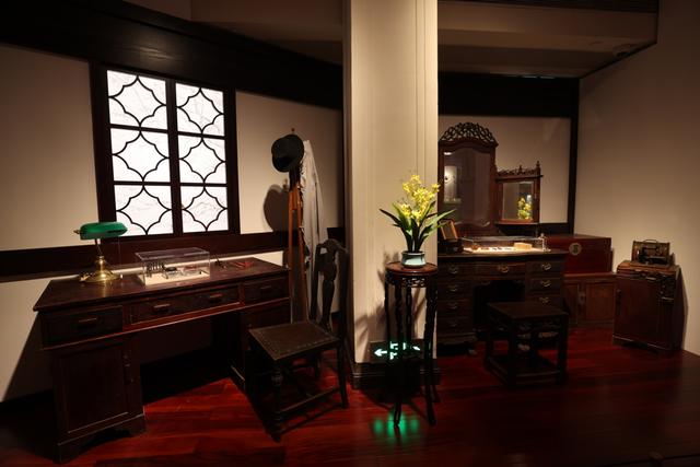 在上历博看人民广场百年变迁：从跑马场到“城市心脏”