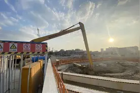 广州地铁八号线北延段支线首站基坑开挖图片