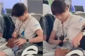 LV刚推出7400元一个的乌龟挂件，网友发现全红婵疑似已挂上同款图片