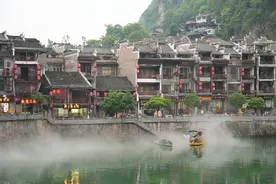 贵州镇远：“五一”旅游新亮点 多彩活动迎客来图片