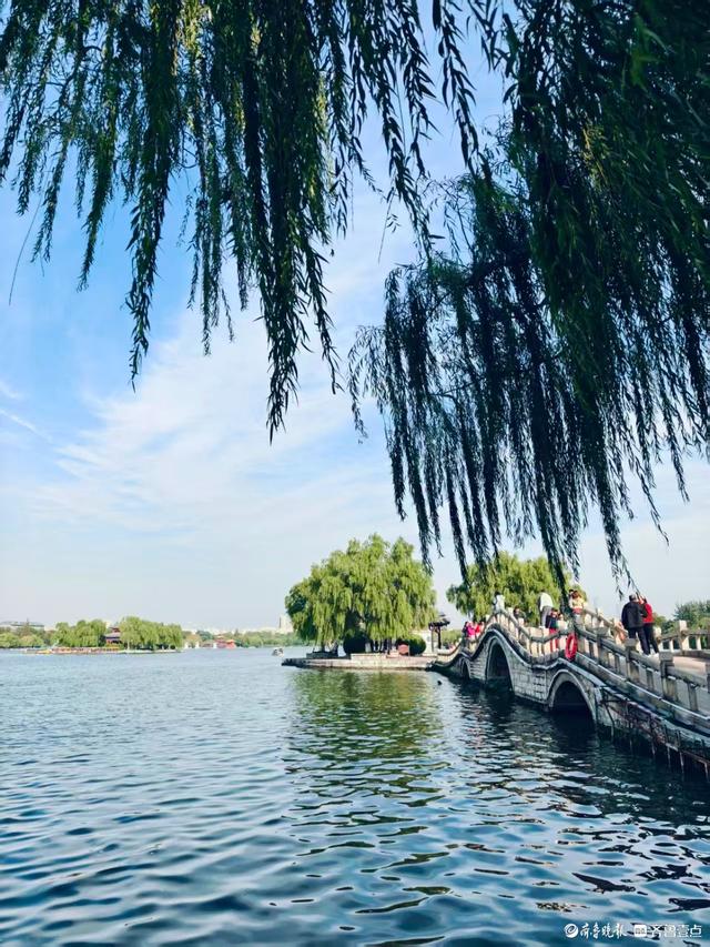 晴朗的秋天，必逛大明湖