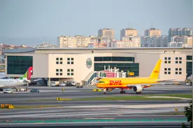 受特朗普关税影响 DHL暂停美国部分快递服务图片