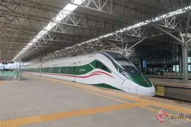 【云视角】坐上动车去迪庆！高原旅行超实用知识请收藏→图片