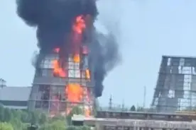 乌克兰基辅州一热电站发生火灾，已致2人死亡图片