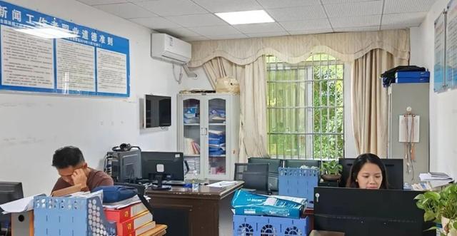 记者节：致敬会场内外每一份真实的力量