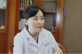 火焰山“沙疗”，真的能祛湿气吗？中医专家这样说图片