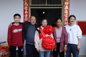 果然视频·果然寻亲｜回家啦！寻亲17年，一对父女的遗憾与新生图片