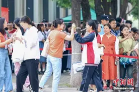 2025年高考拉开大幕！千万考生奔赴人生大考图片