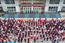 “点对点、一站式”直达服务 曲靖全力做好农村劳动力转移就业图片