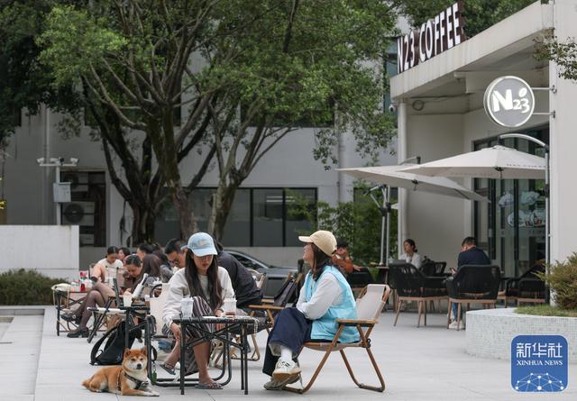 重庆：闲置厂房变身网红打卡新地标