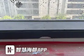 新房装修未完，断桥铝窗脱漆了！福州一消费者有点糟心图片