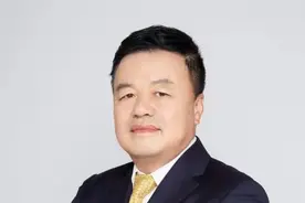 广州两会 | 市政协委员张挺：加强废旧家具绿色回收，建设社区回收站点图片