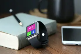 当74岁姥姥带上儿童手表图片