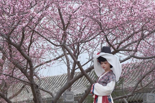 从“看”到“玩” 假期消费有了新主场